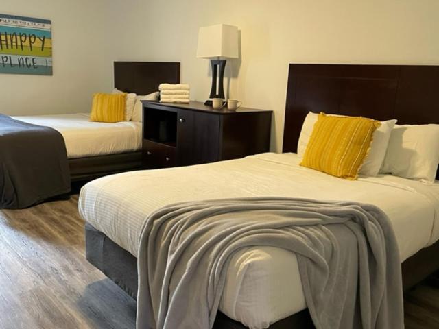 Bay Lodging Resort Put-in-Bay Esterno foto